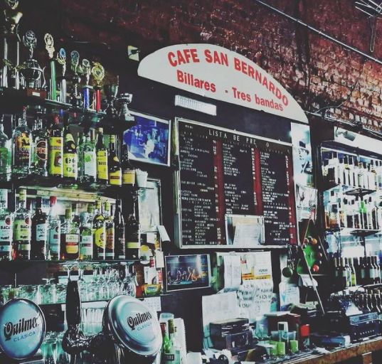 Los bares clásicos se producen para reinventar la noche porteña 2 bares clásicos porteños