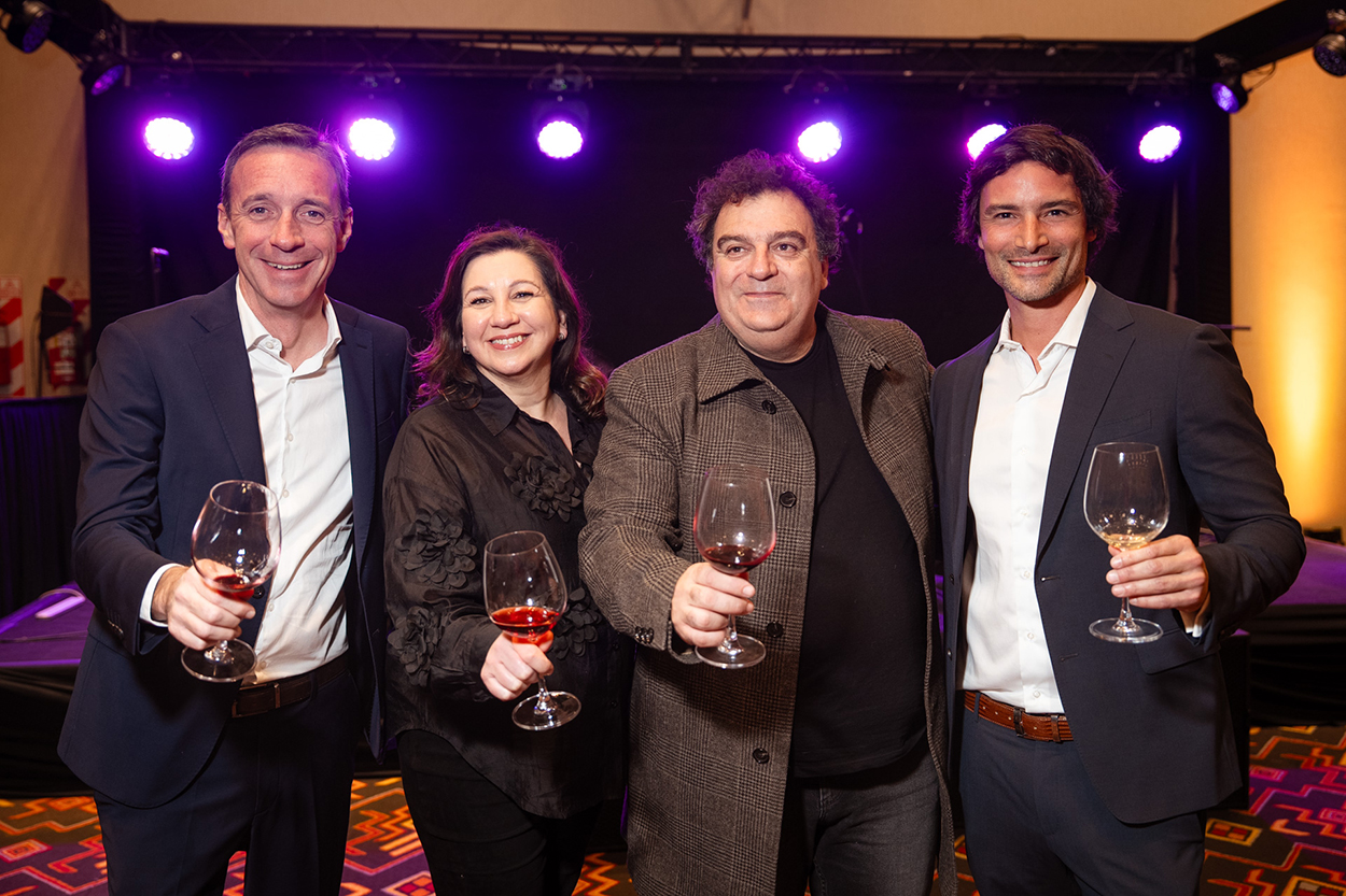 María Sance, Alejandro Vigil